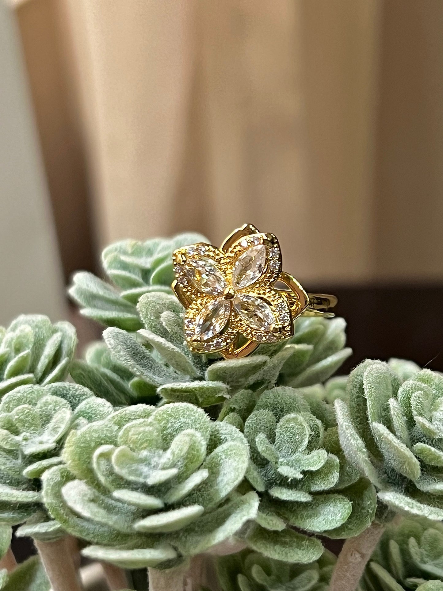 Anillo Antiestrés Cuatro Hojas - Ajustable