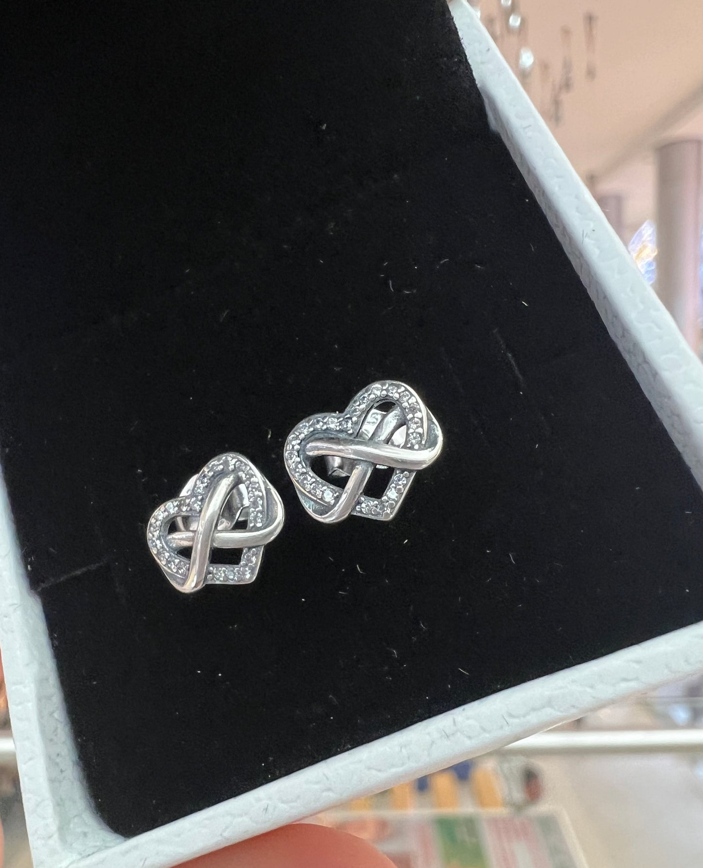 Aretes Corazón Infinito Brillante