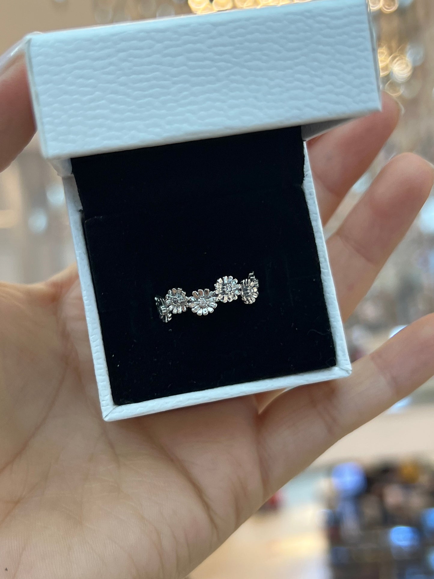 Anillo Corona de Margaritas Brillantes