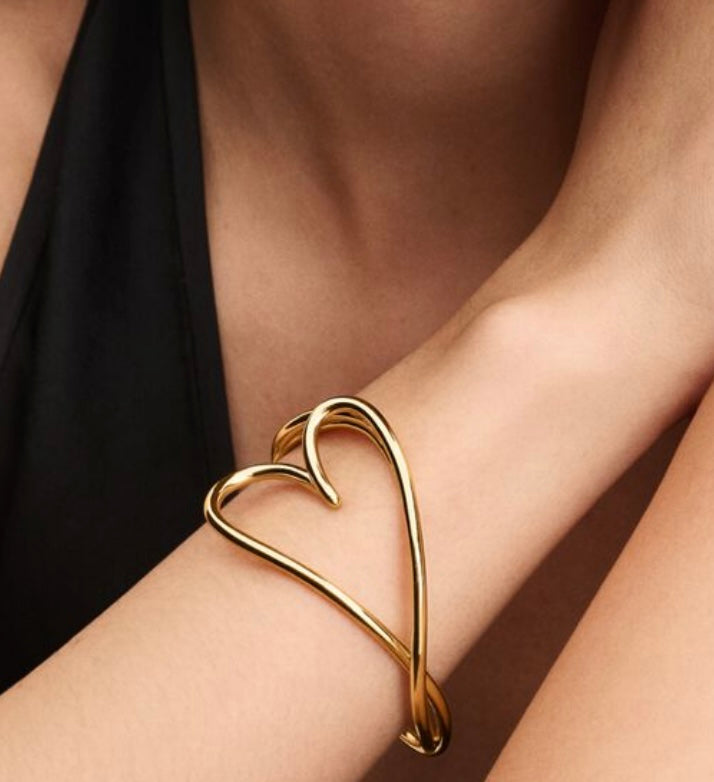Pulsera Rígida Corazón Forma Orgánica