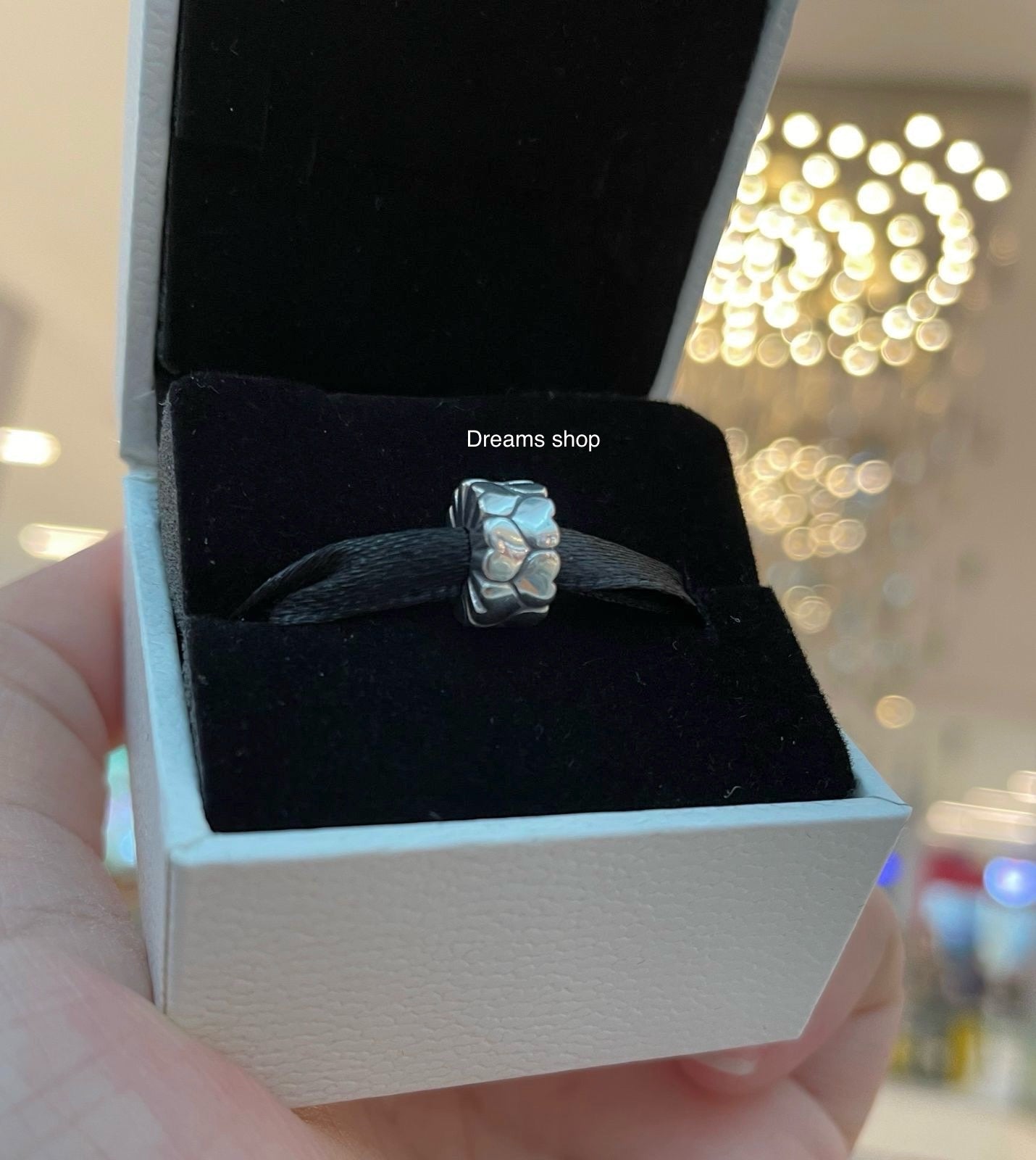 Charm Alianza de Corazones - Clip