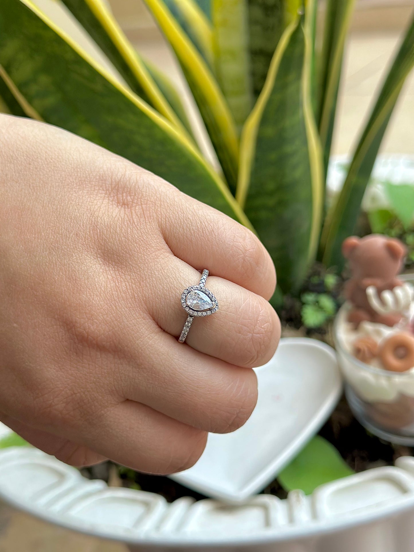 Anillo Halo en Corte Pera - Silver