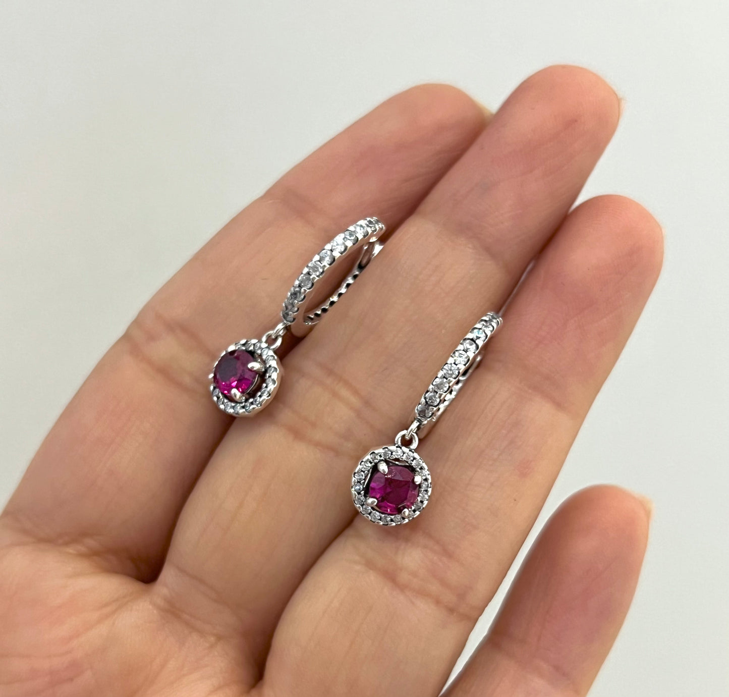 Aretes Círculo Rojo Brillante