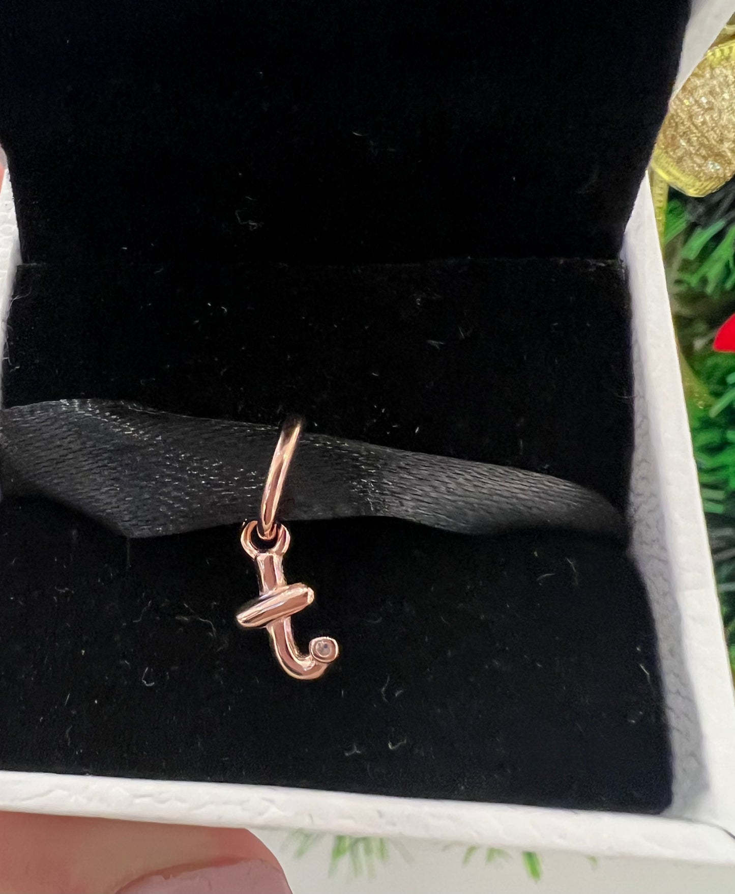 Letra t rose gold - colgante