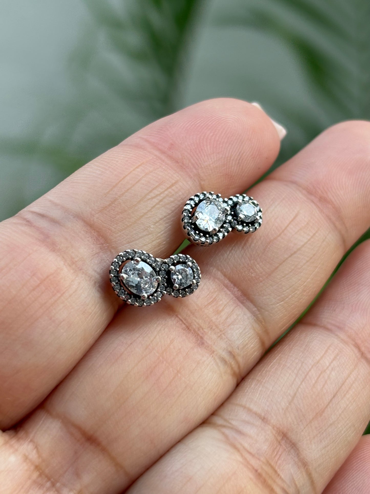 Aretes Doble Halo Ovalado