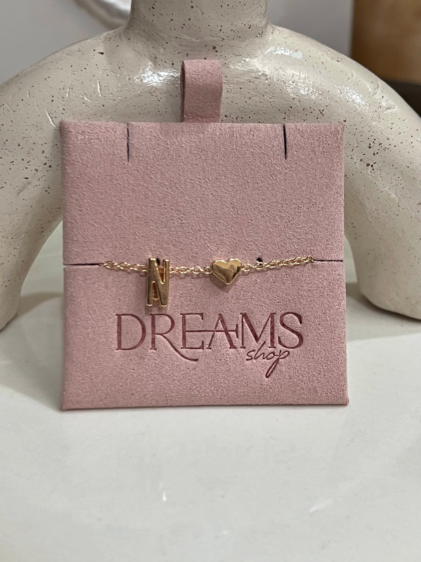 Brazalete Letra “N” & Corazón