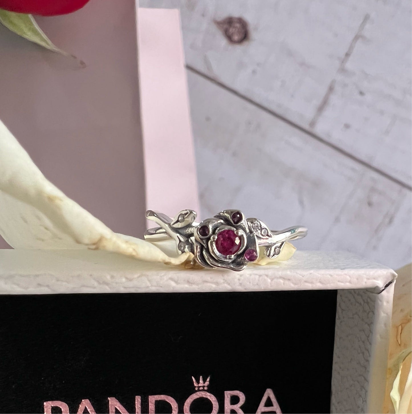 Anillo Rosa Bella y La Bestia - Princesa Disney