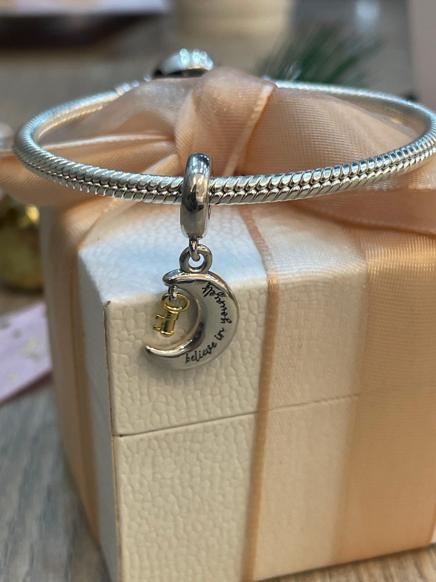 Charm Llave y Luna Believe Yourself