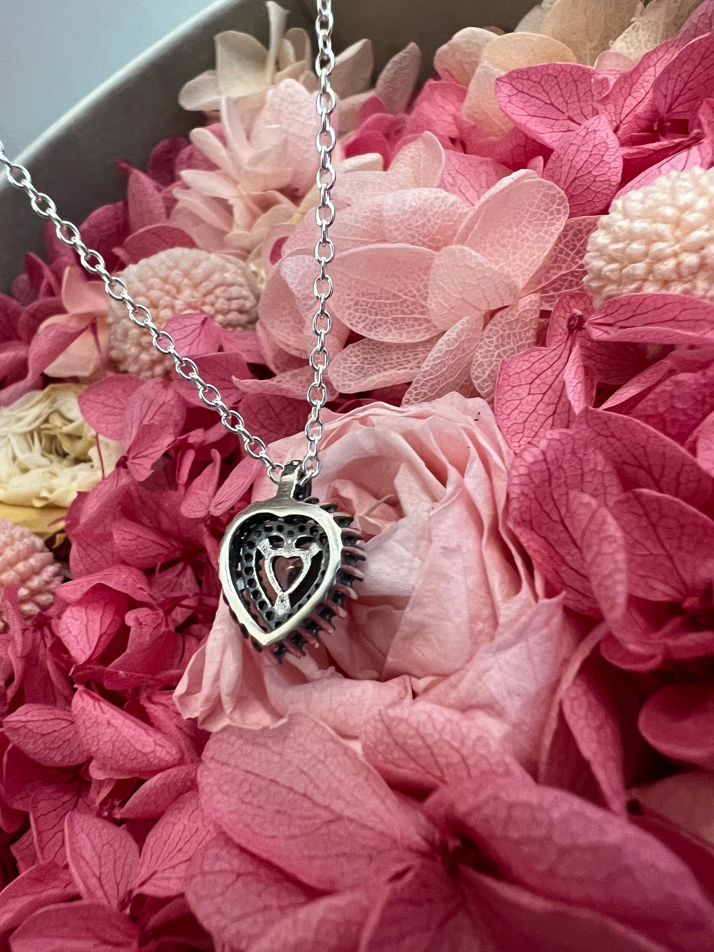 Collar Corazón Halo Brillante