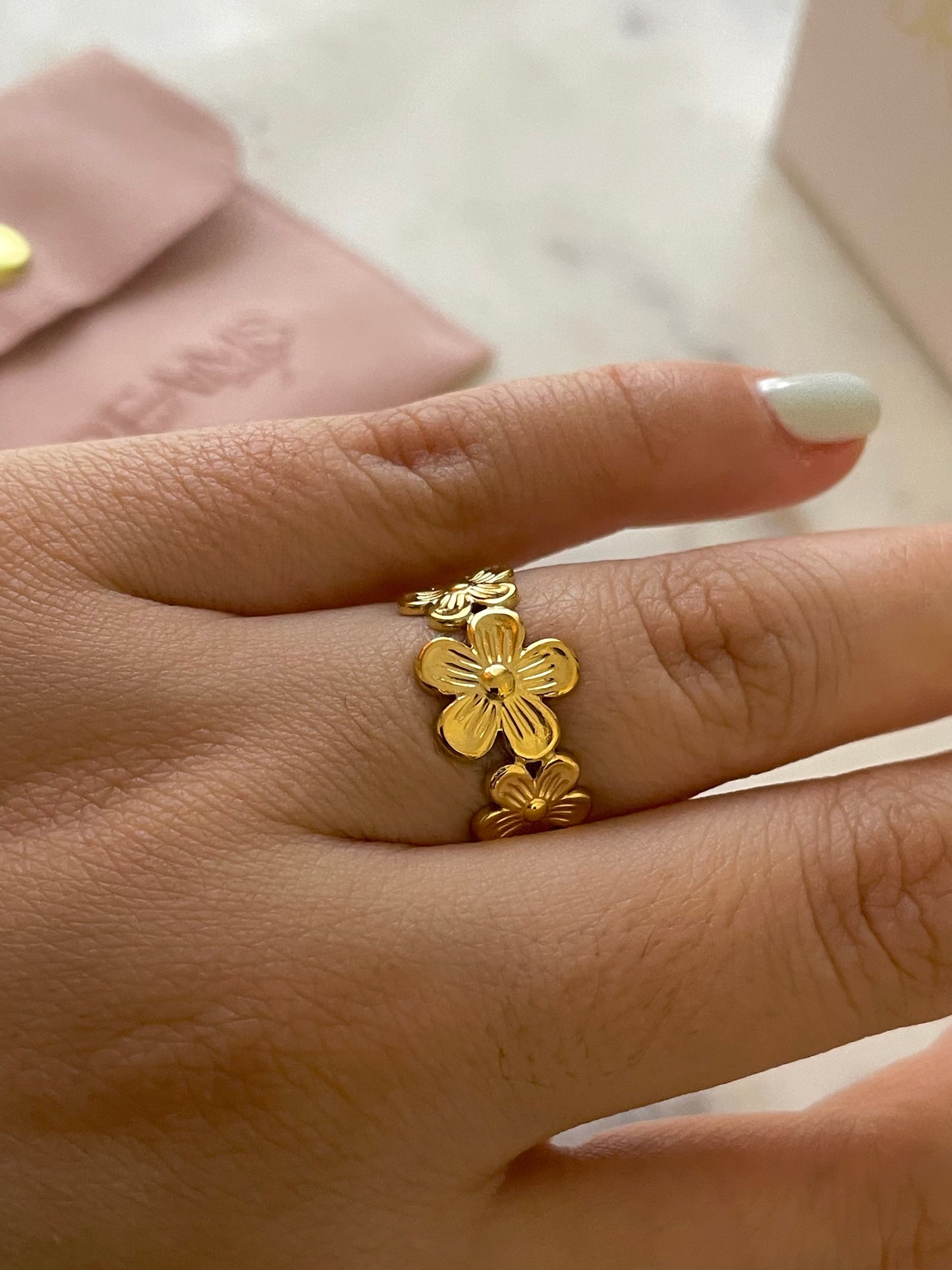 Selena Floral Ring Ajustable