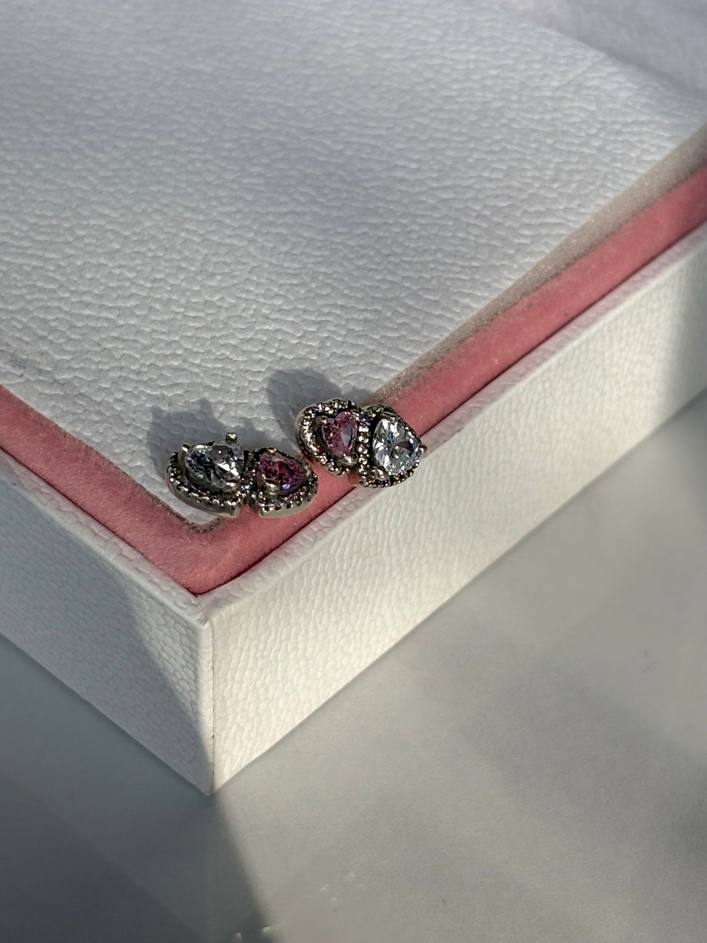 Aretes Halo Corazones Rosa y Silver