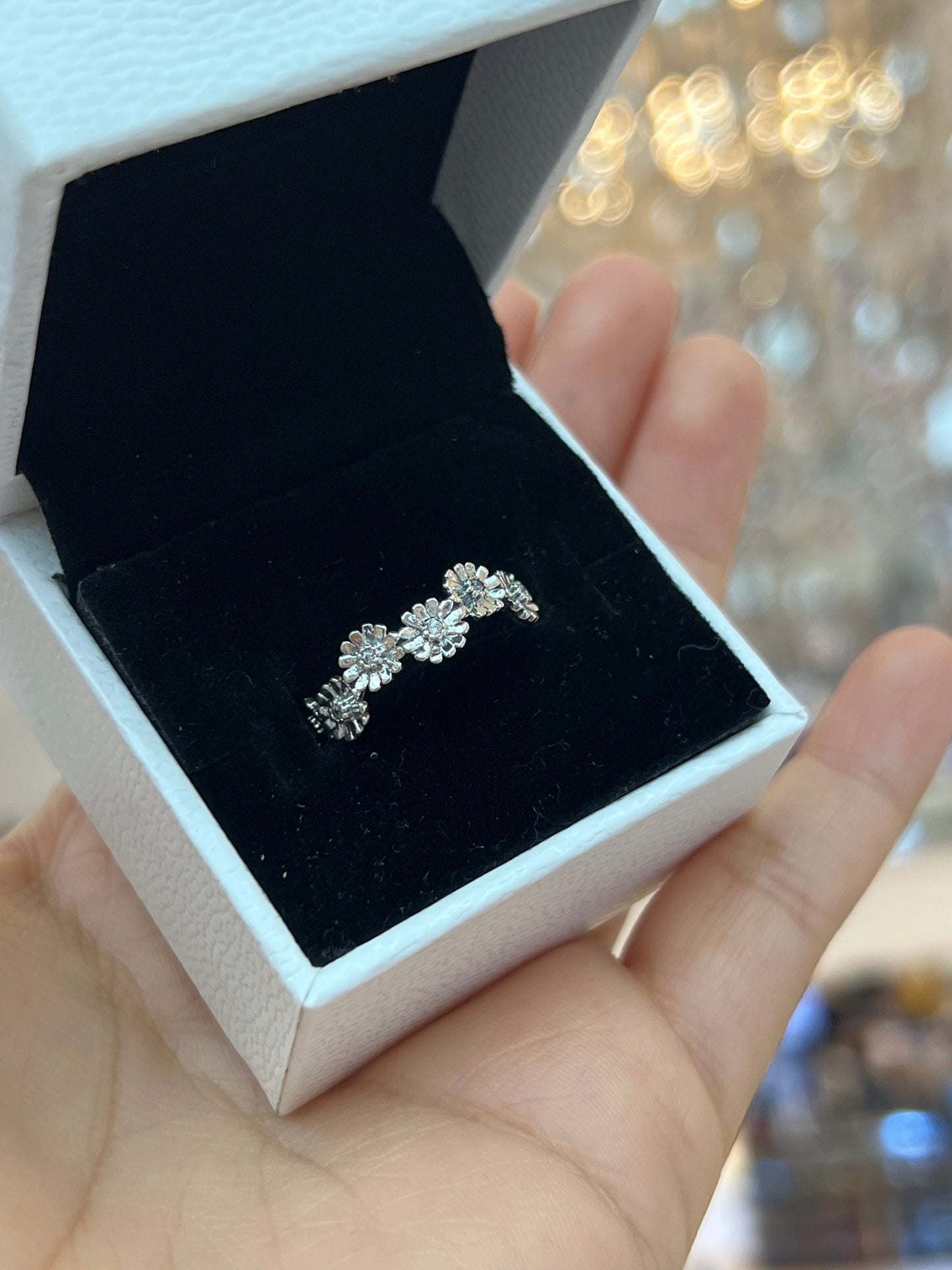 Anillo Corona de Margaritas Brillantes