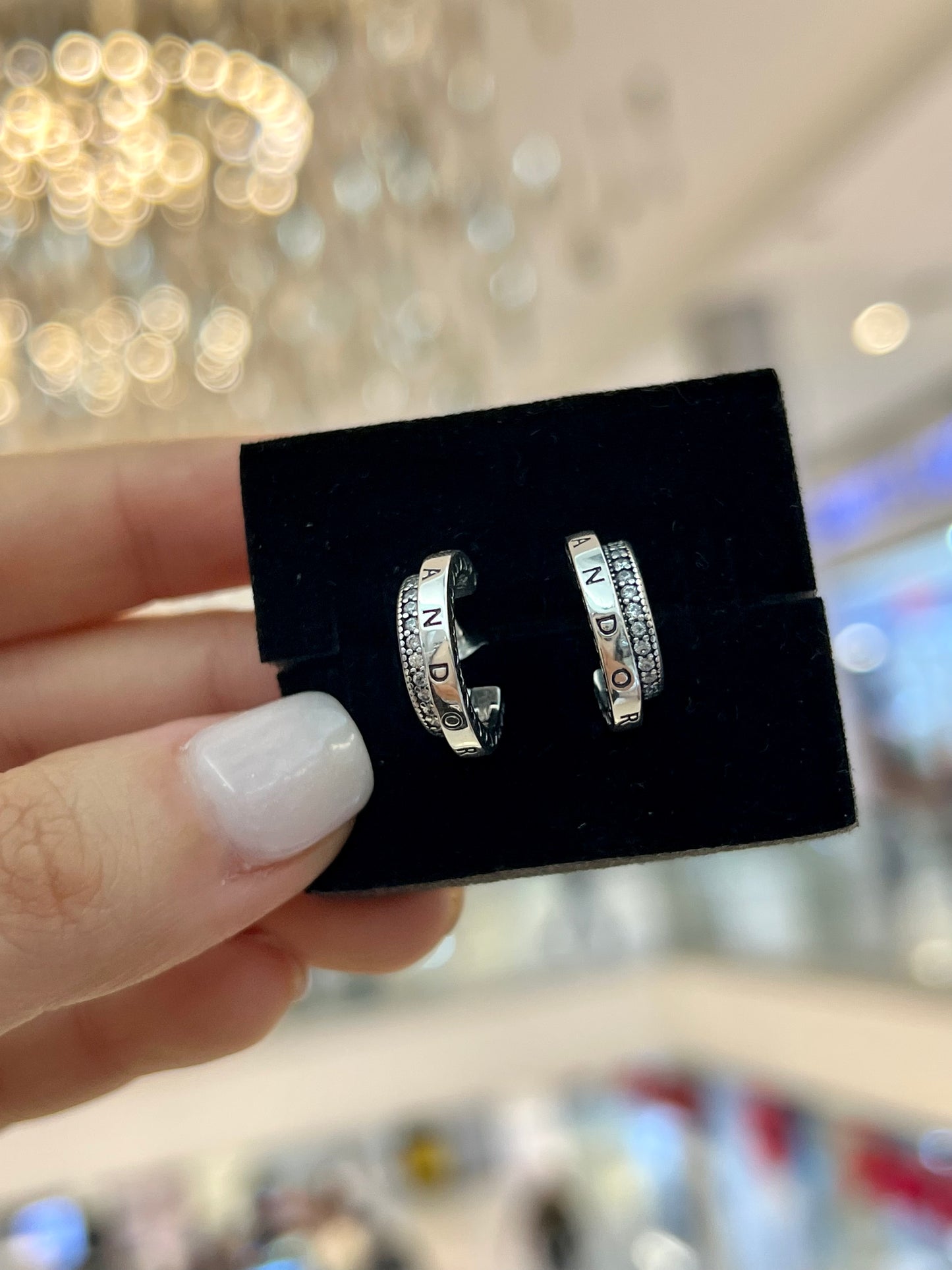 Aretes Aro Logo Pandora