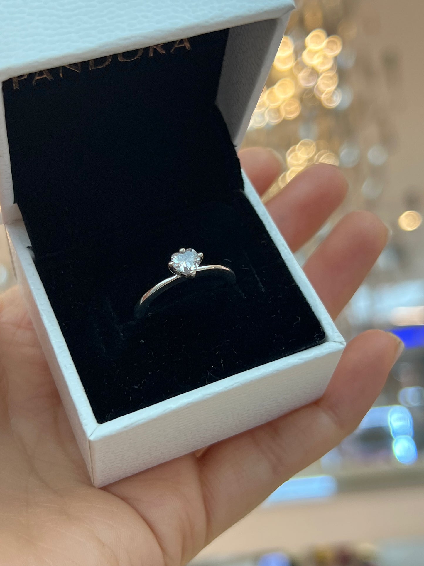 Anillo Corazón Solitario Transparente