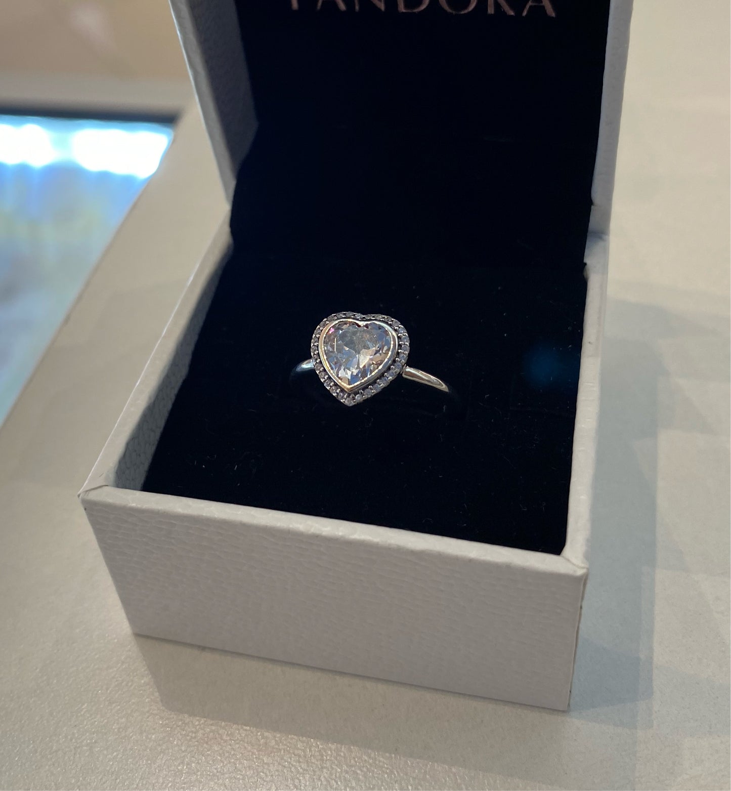 Anillo Corazón Reluciente