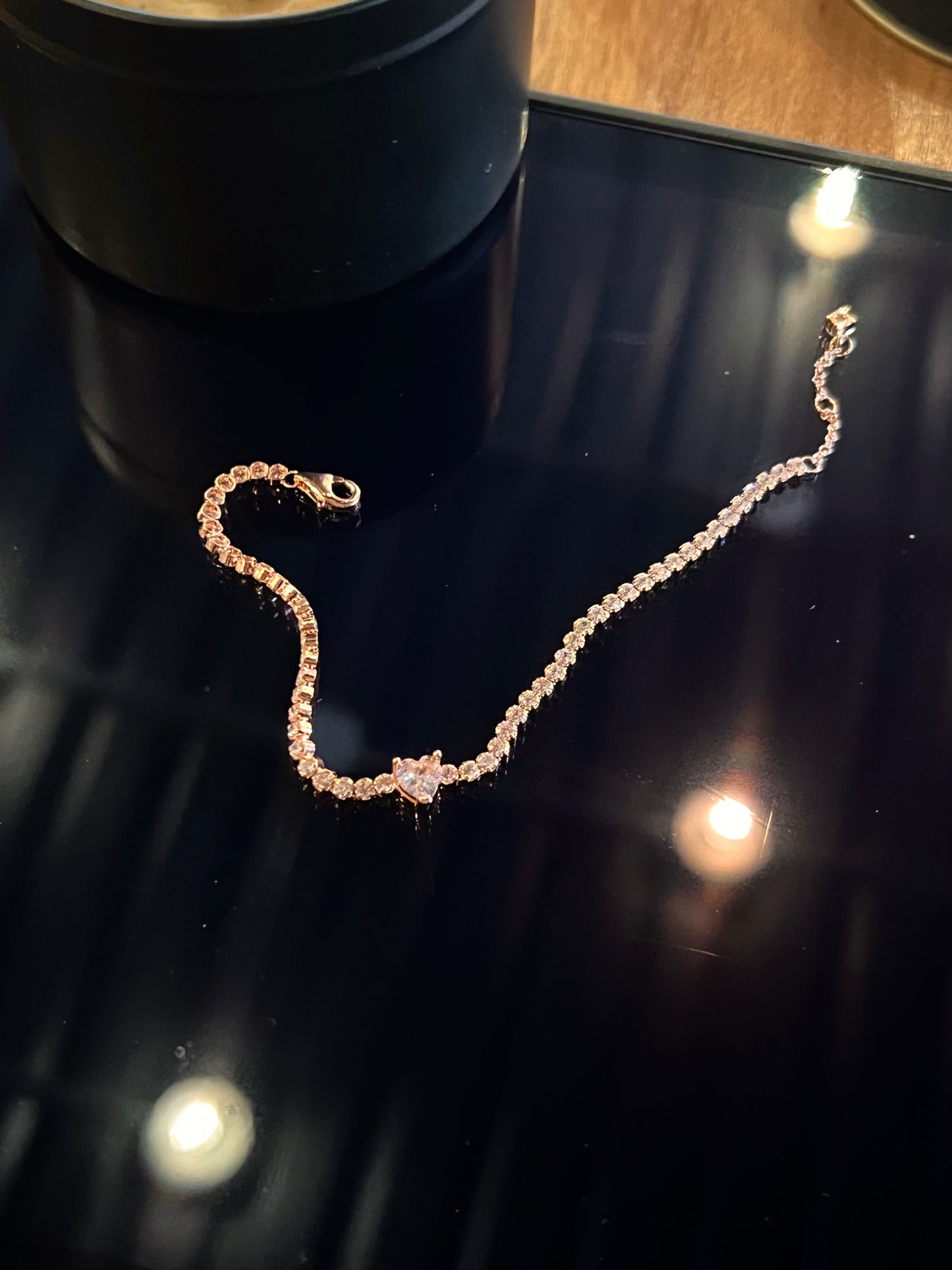 Brazalete Halo de Corazón Rosa Brillante