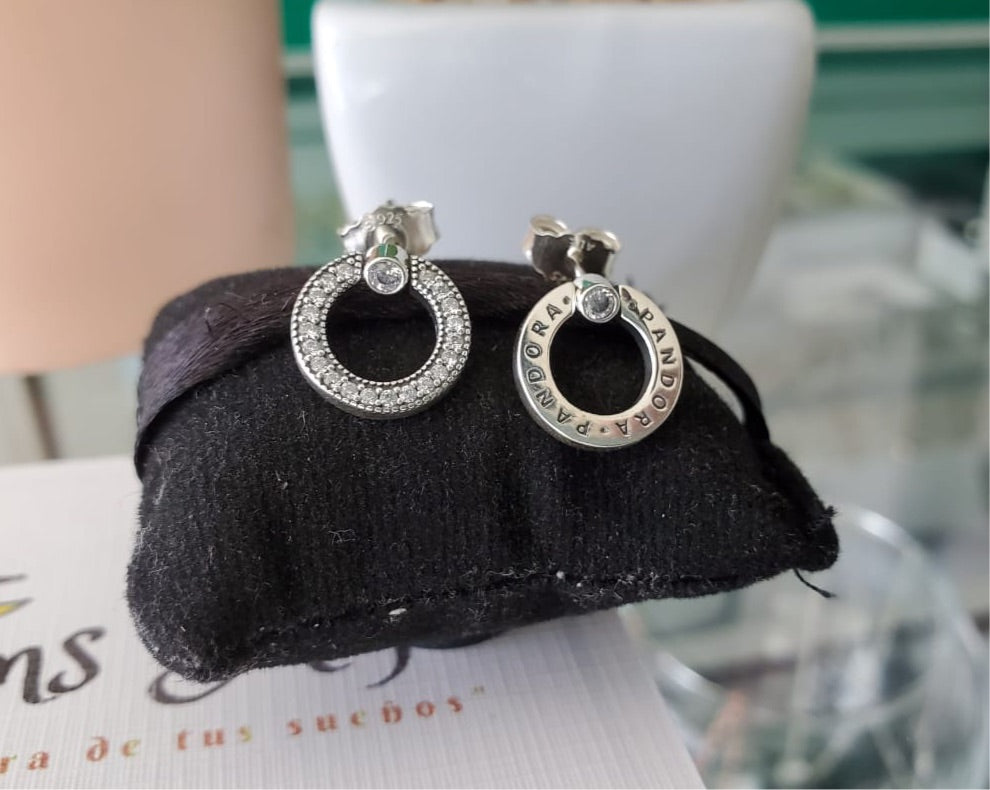 Aretes Círculo Brillante de Doble Uso