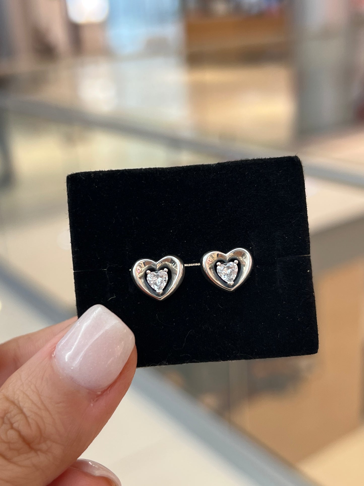 Aretes Corazón Flotante