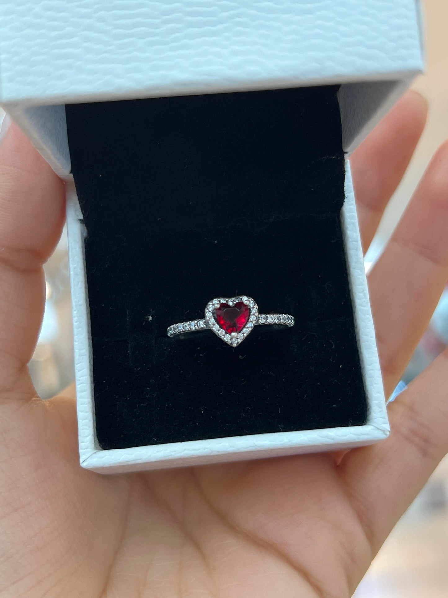 Anillo Corazón Rojo Brillante
