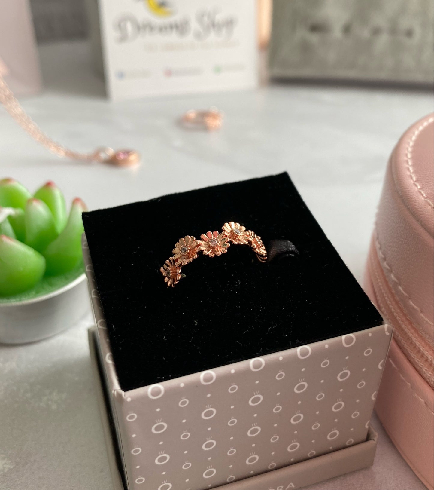 Anillo Corona de Margaritas Brillantes Rose Gold