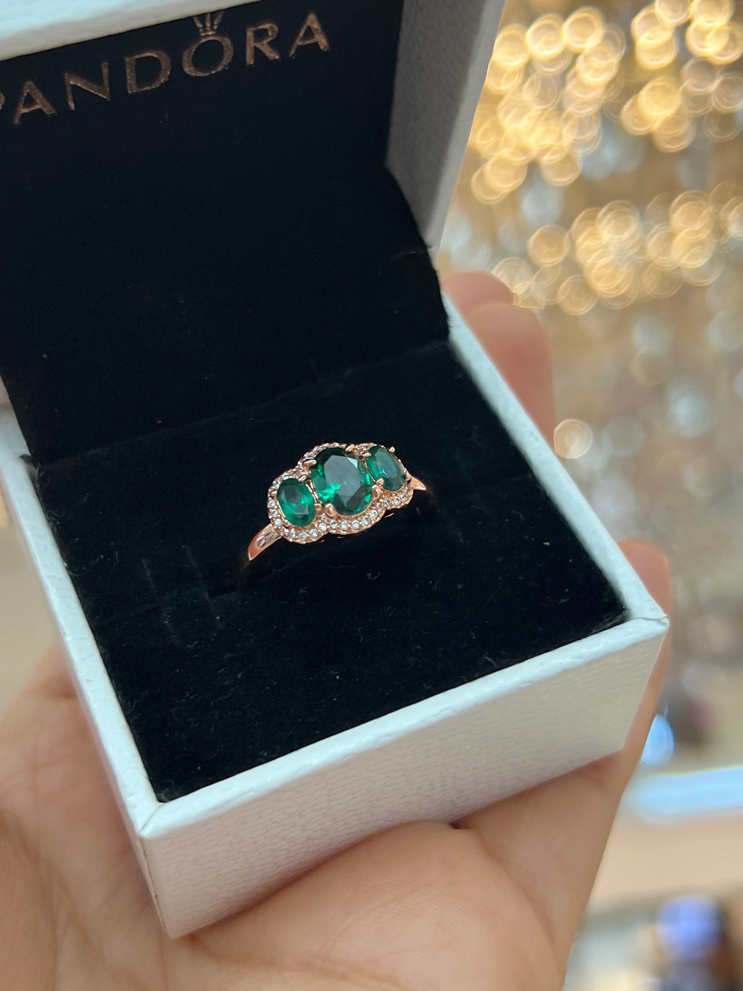 Anillo Vintage Tres Gemas Verdes