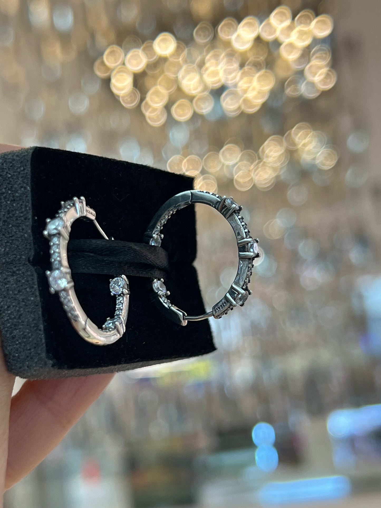Aretes Barras Brillantes en Pavé