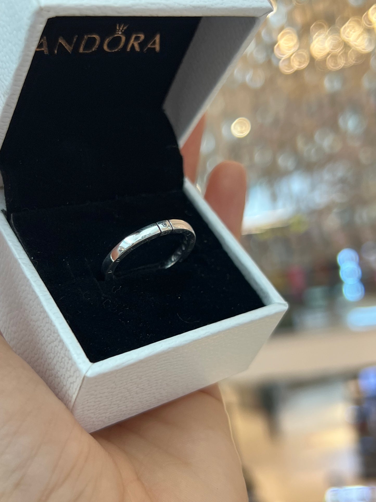 Anillo Logotipo y Corazones Plateado
