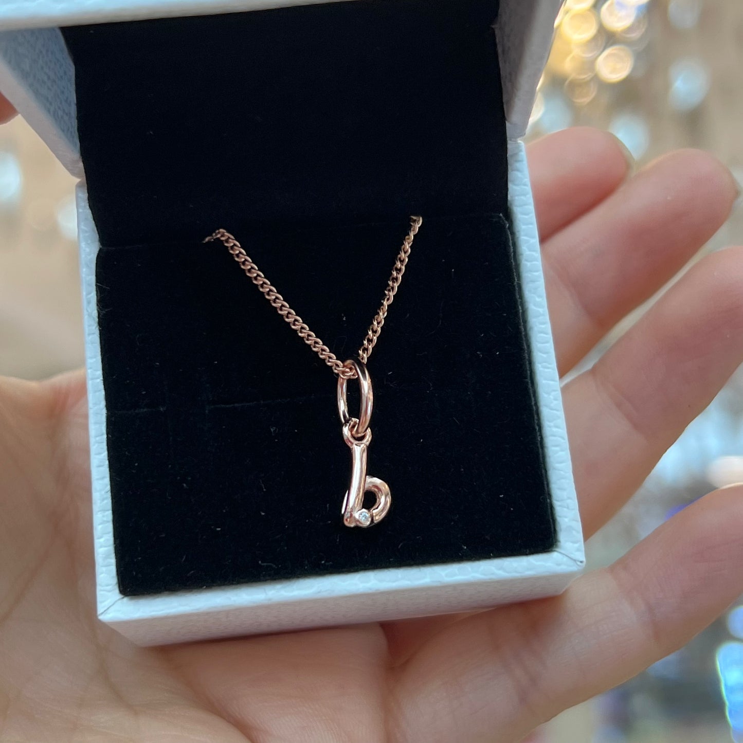 Letra b rose gold - Colgante