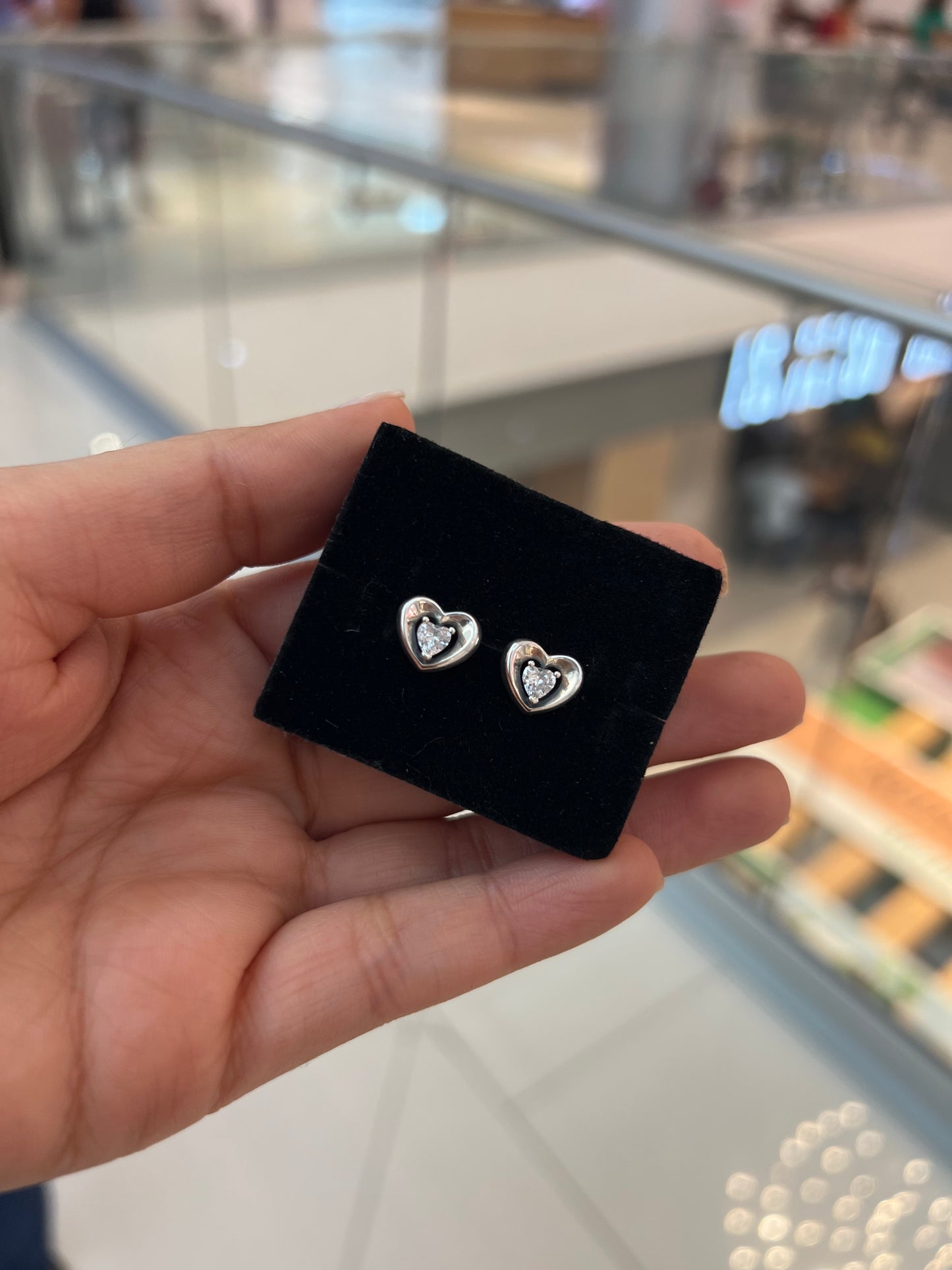 Aretes Corazón Flotante