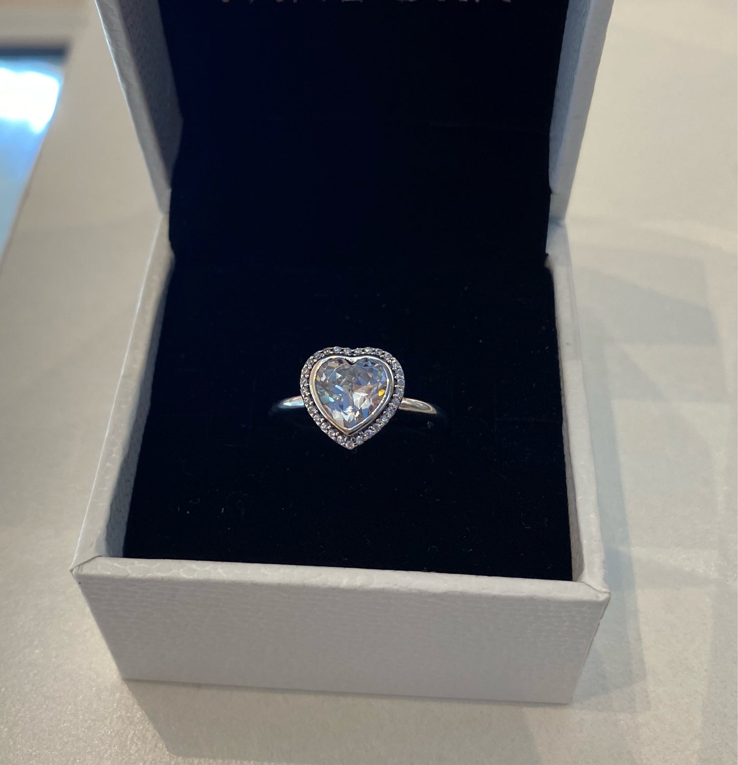 Anillo Corazón Reluciente