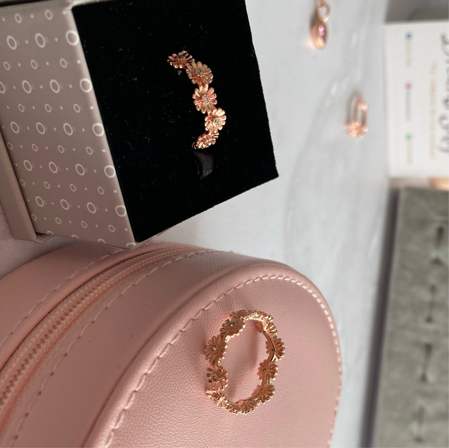 Anillo Corona de Margaritas Brillantes Rose Gold