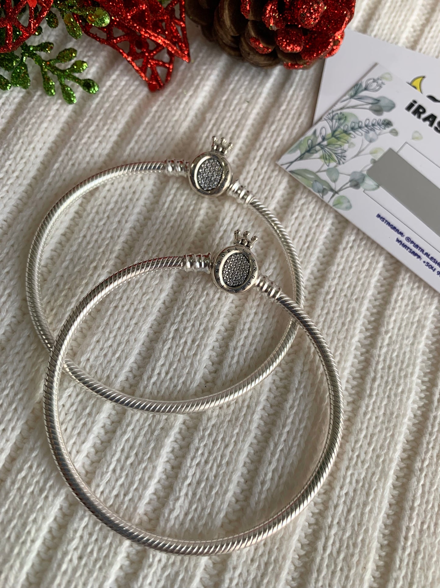 Brazalete Corona con Logo
