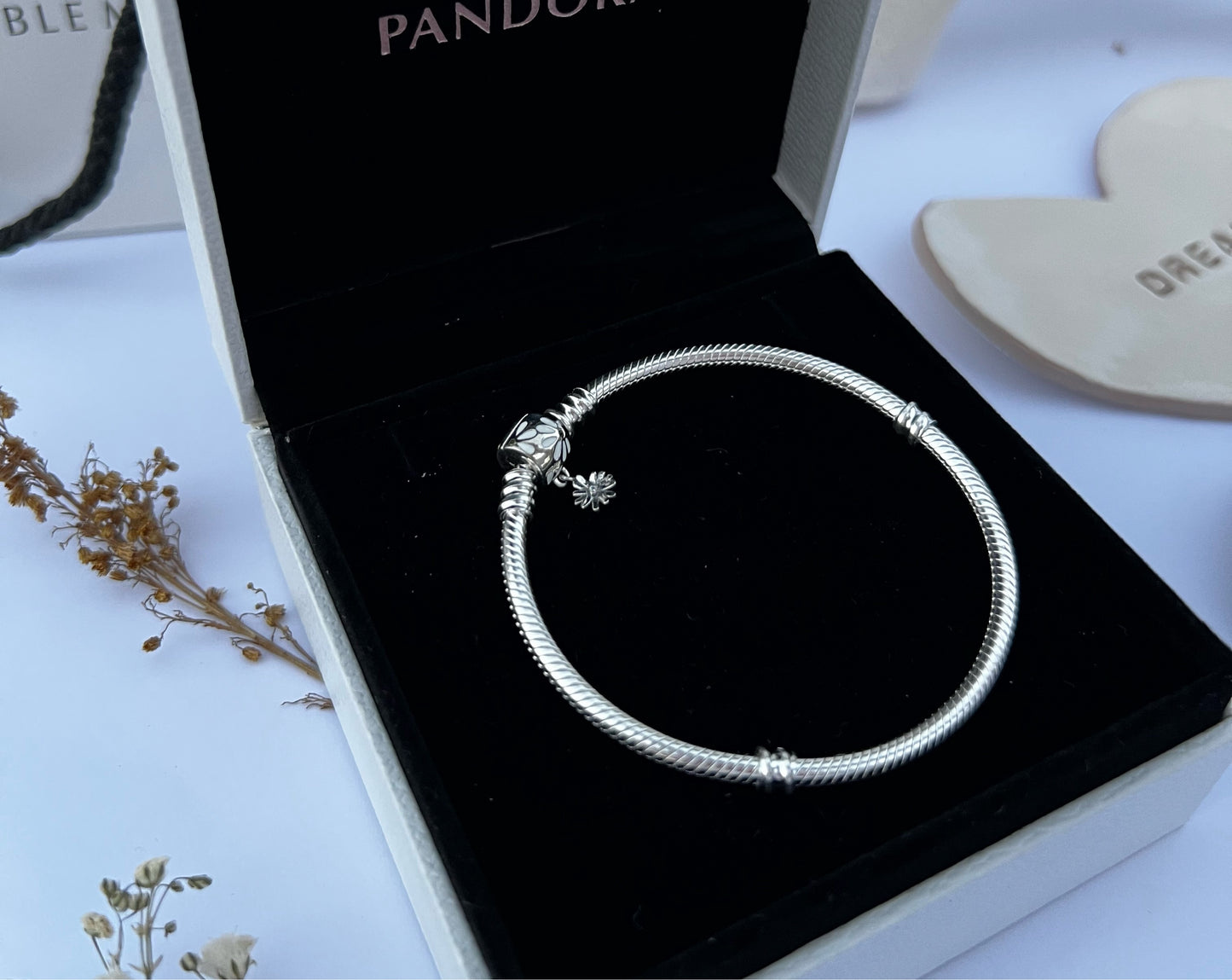 Brazalete Margarita Colgante