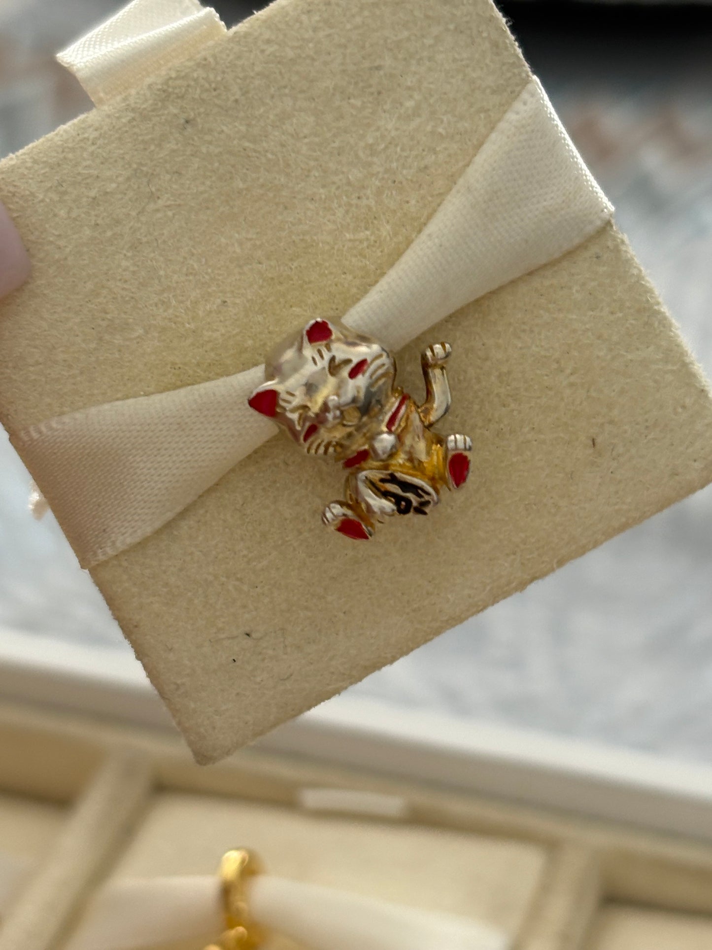 Charm Gato Chino - Gold