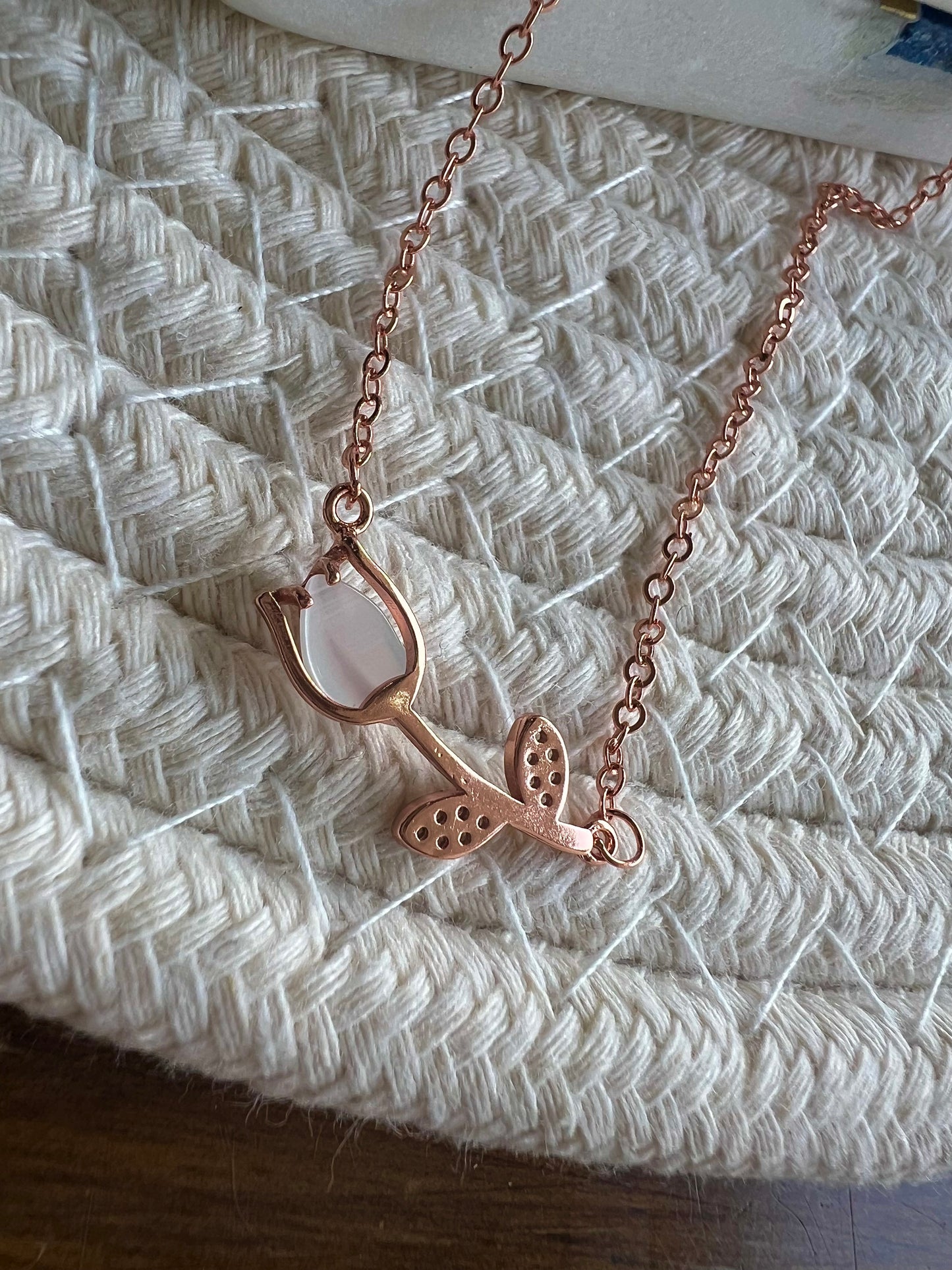 Collar Tulipán Rose Gold