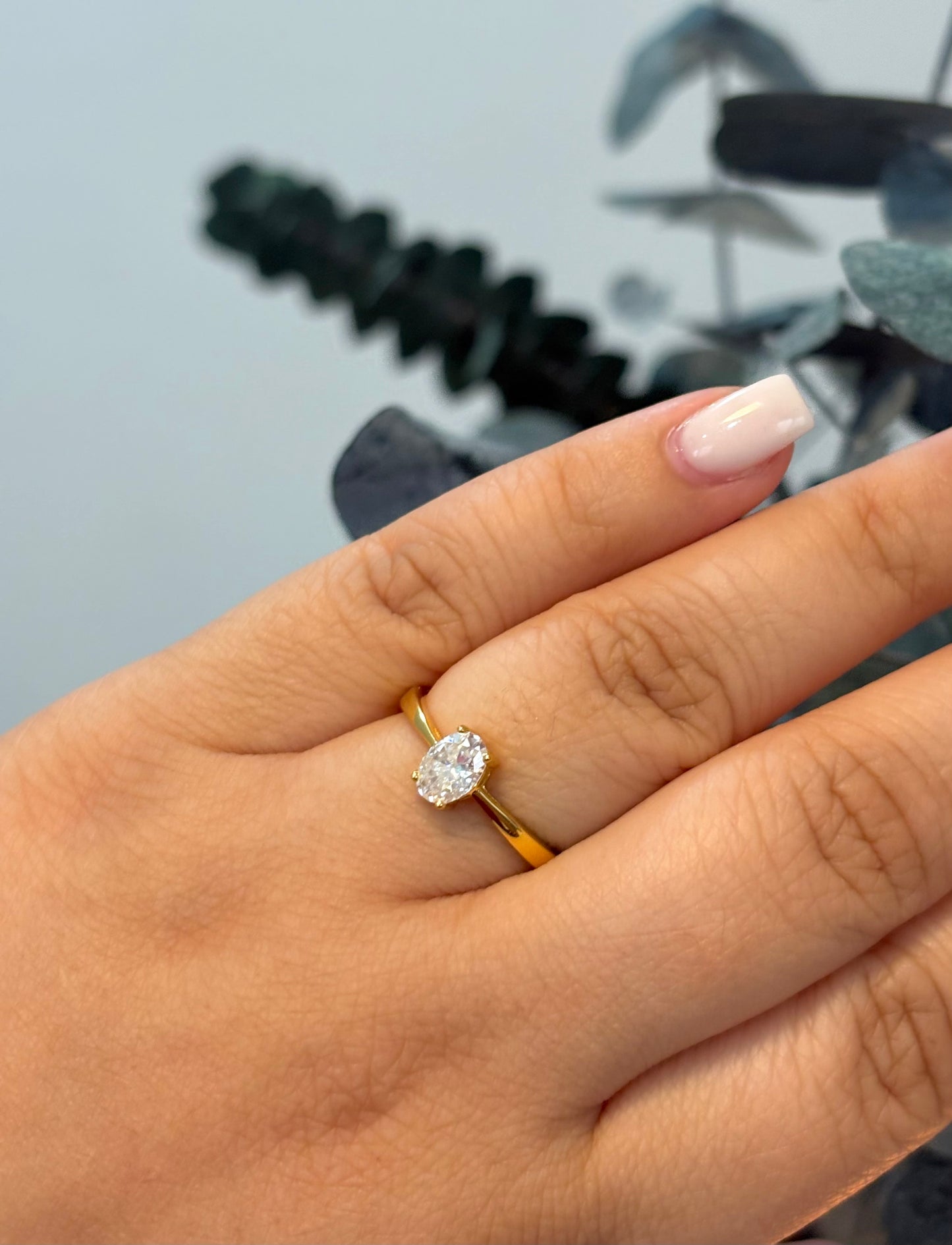 Anillo Oval - Moissanita