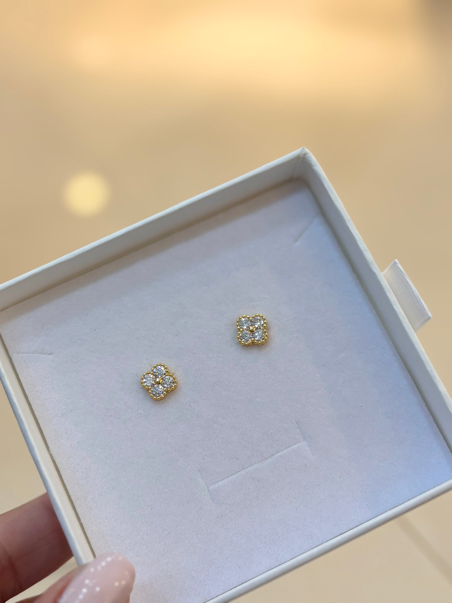 Aretes Trébol Gold - Moissanita