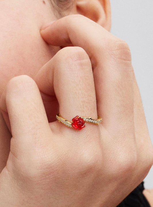 Anillo Rosa Encantada Roja de Bella y Bestia de Disney