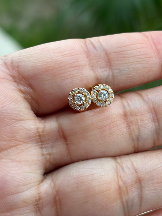 Aretes Halo Redondo en Pave - Gold