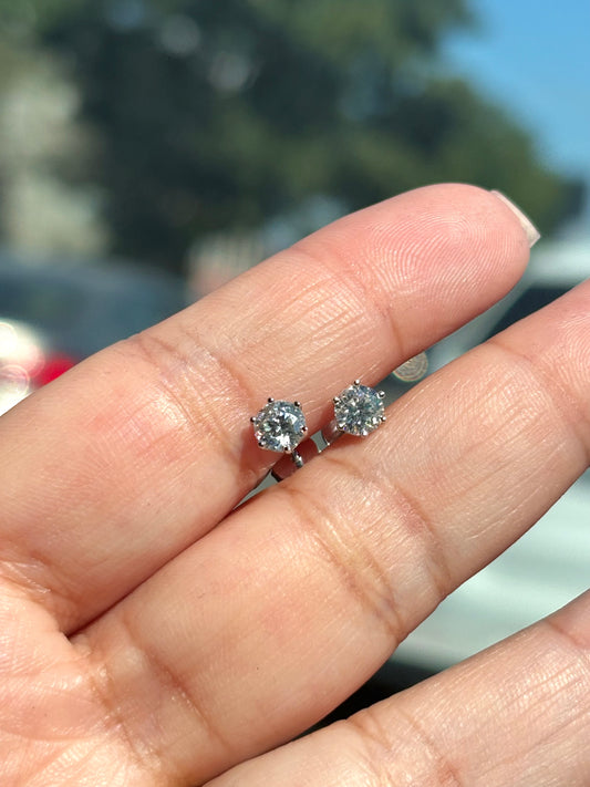 Aretes Solitario Silver - Moissanita