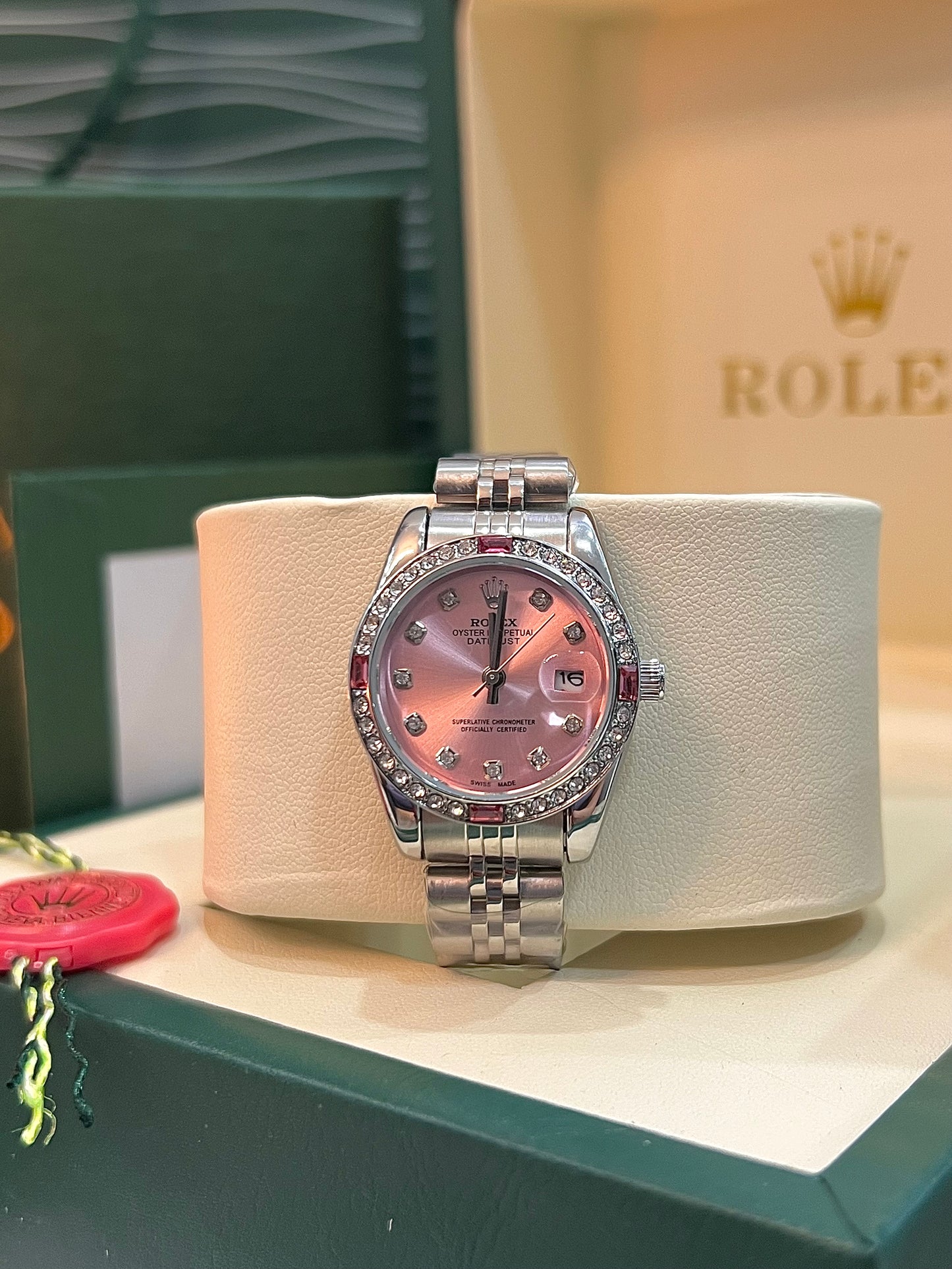 Rolex Oro Blanco & Rosa detalles en Fucsia