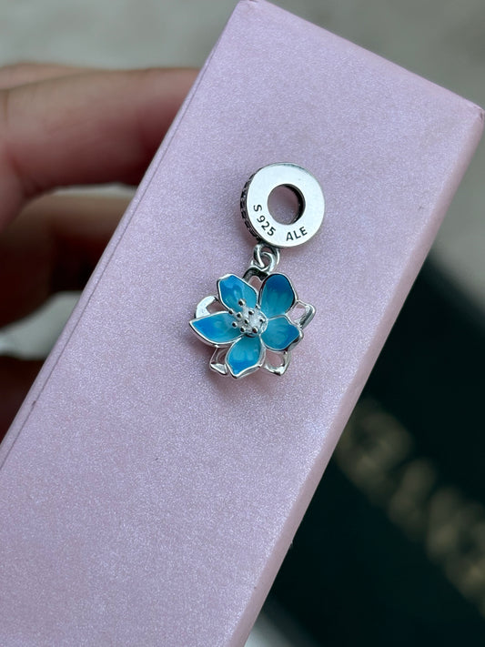 Charm Flor Cerezo Silver y Azul