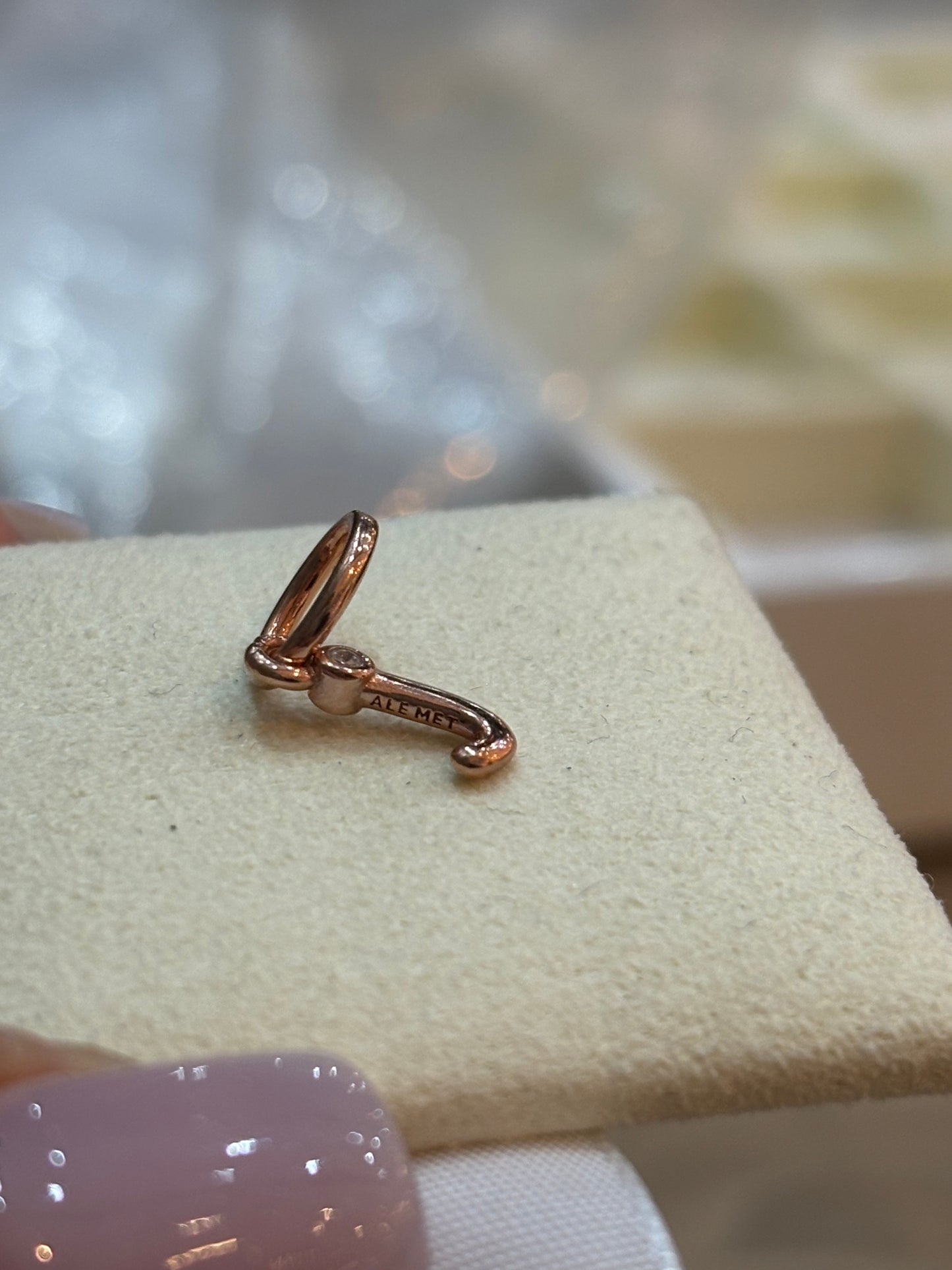 Letra J - Rose Gold - Colgante.