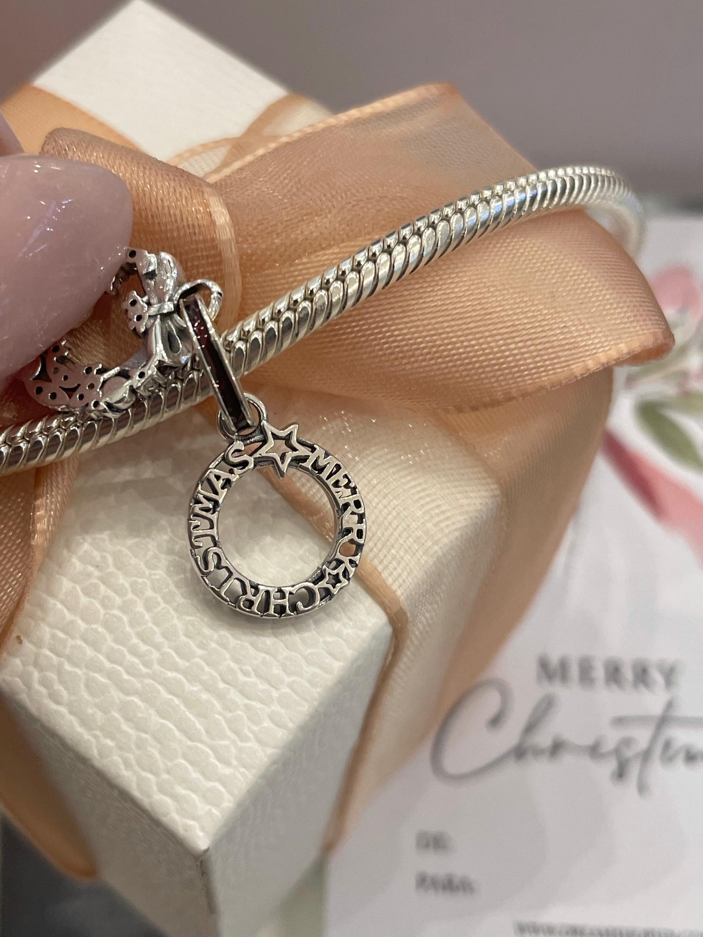 Charm Colgante Doble Corona Navideña