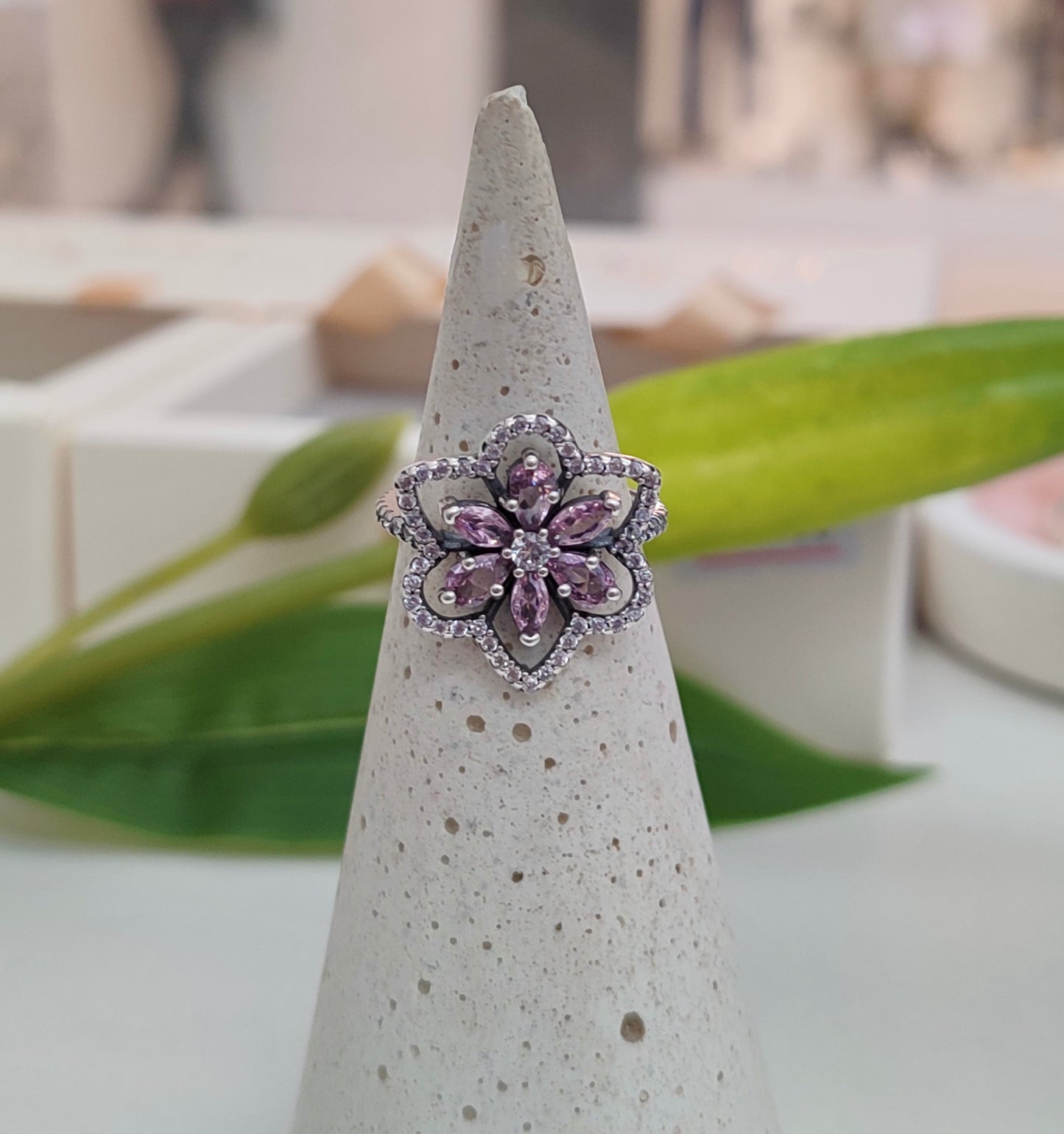 Anillo Flor Doble Floreciendo