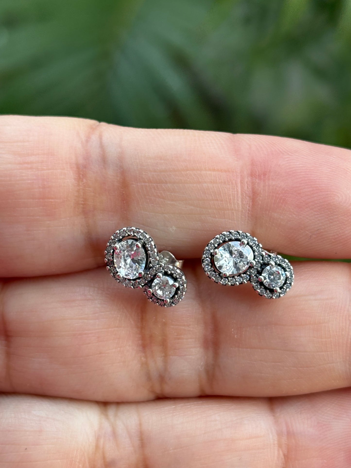 Aretes Doble Halo Ovalado