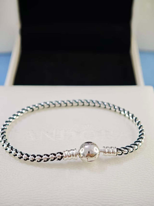 Brazalete Silver y Cordón Negro