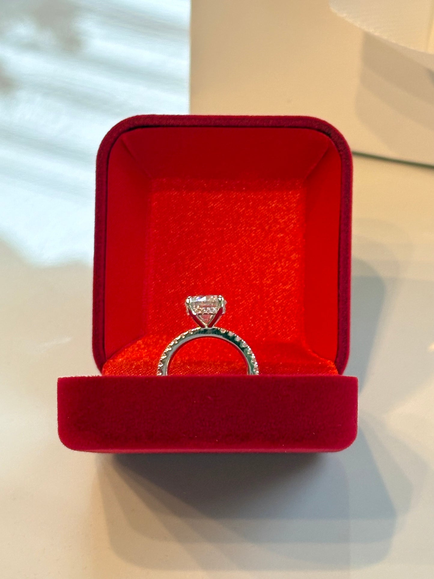Anillo Eternal - Moissanita