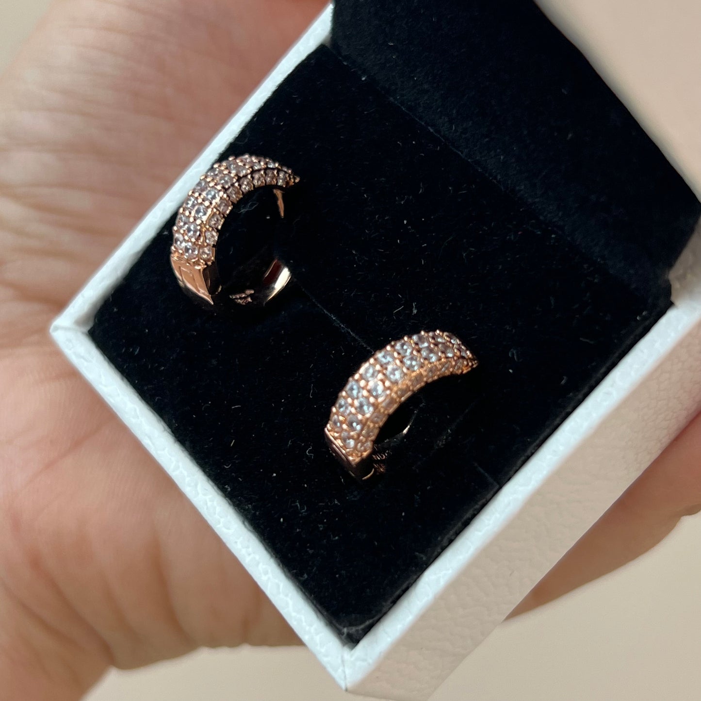 Aretes Doble Banda Brillante Rose Gold