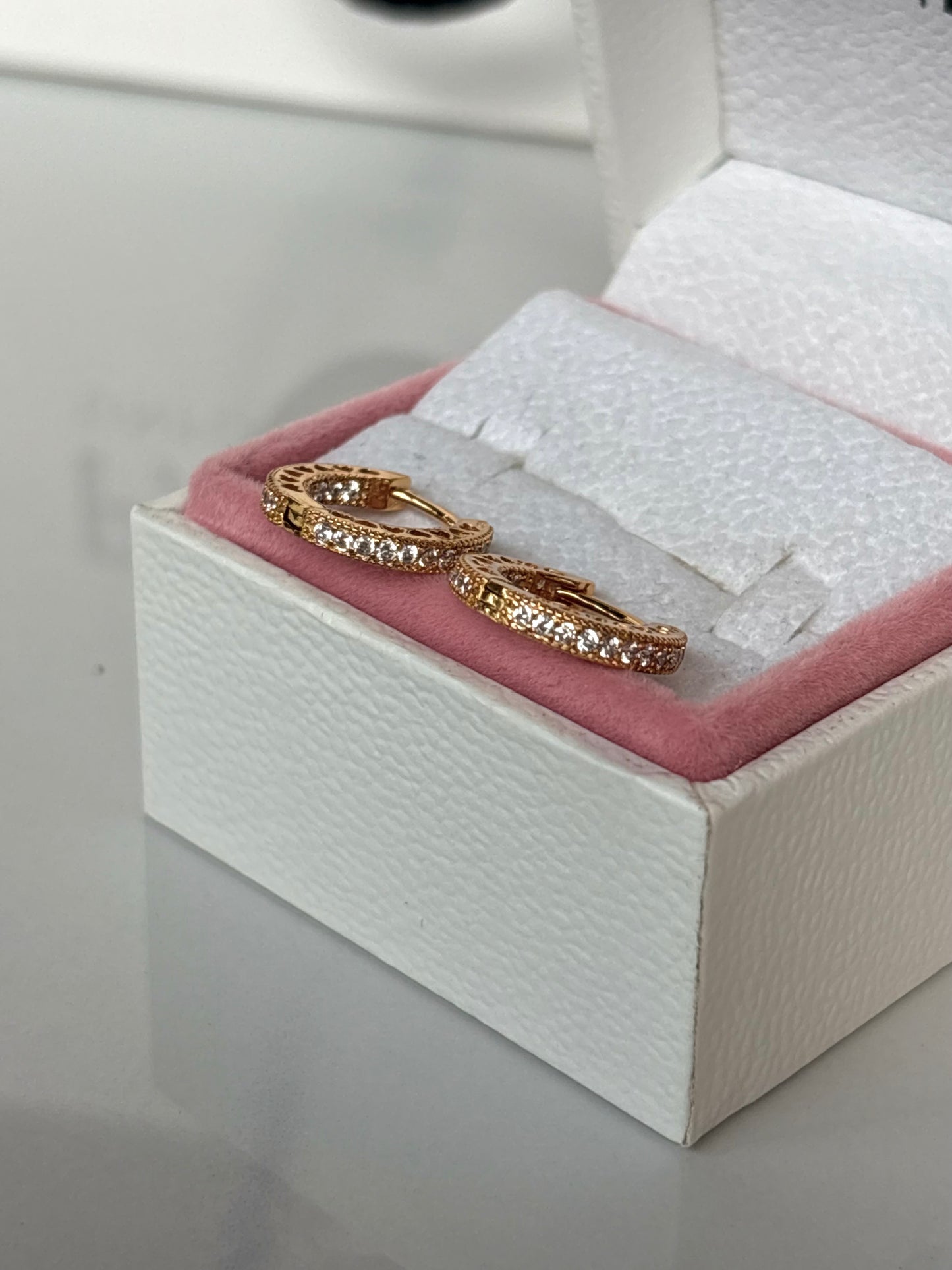 Aretes Corazones Talla S - Gold